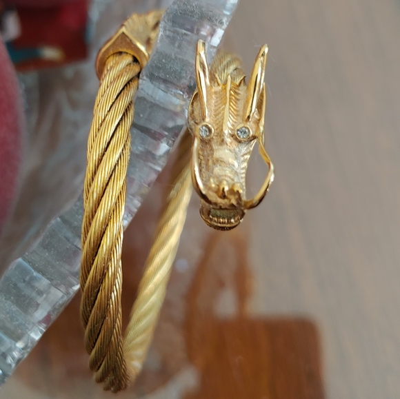 🚫SOLD🚫 Dragon Bracelet Gold Plated - Picture 3 of 12